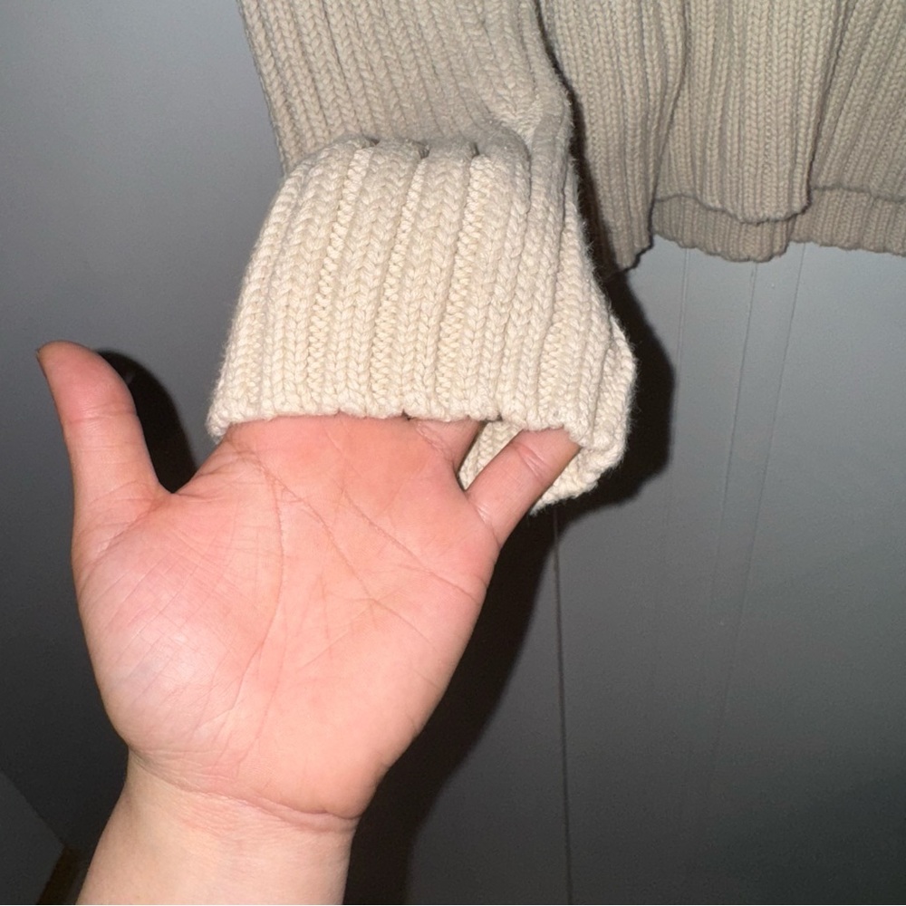 🍂 GAP | Cream Ribbed Mockneck Sweater - Picture 3 of 5